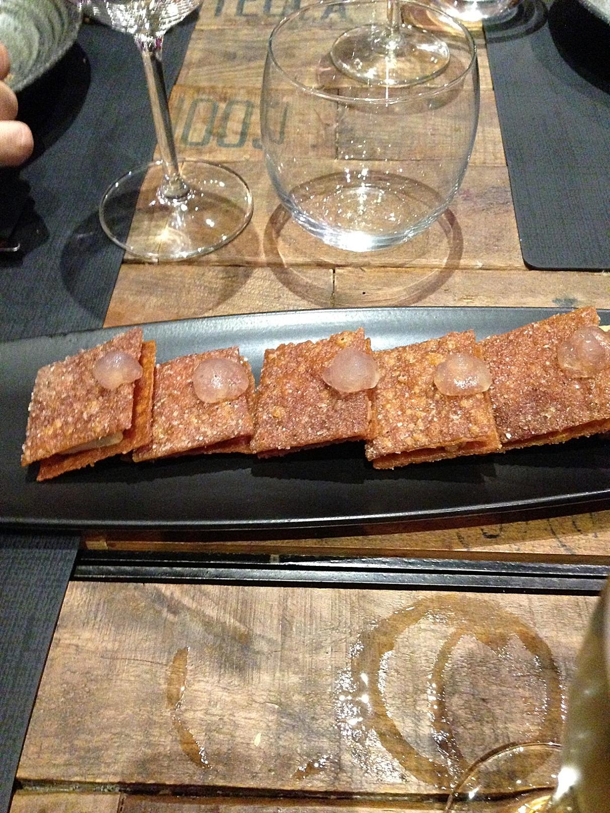 Canalla Bistro en Valencia los rompedores "falsos pastissets".